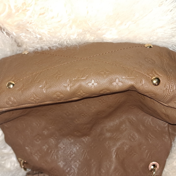 LV Artsy - Picture 2 of 13